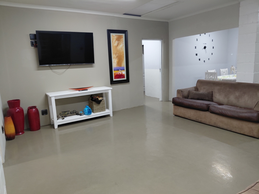 14 Bedroom Property for Sale in Long Acres Country Estate Western Cape